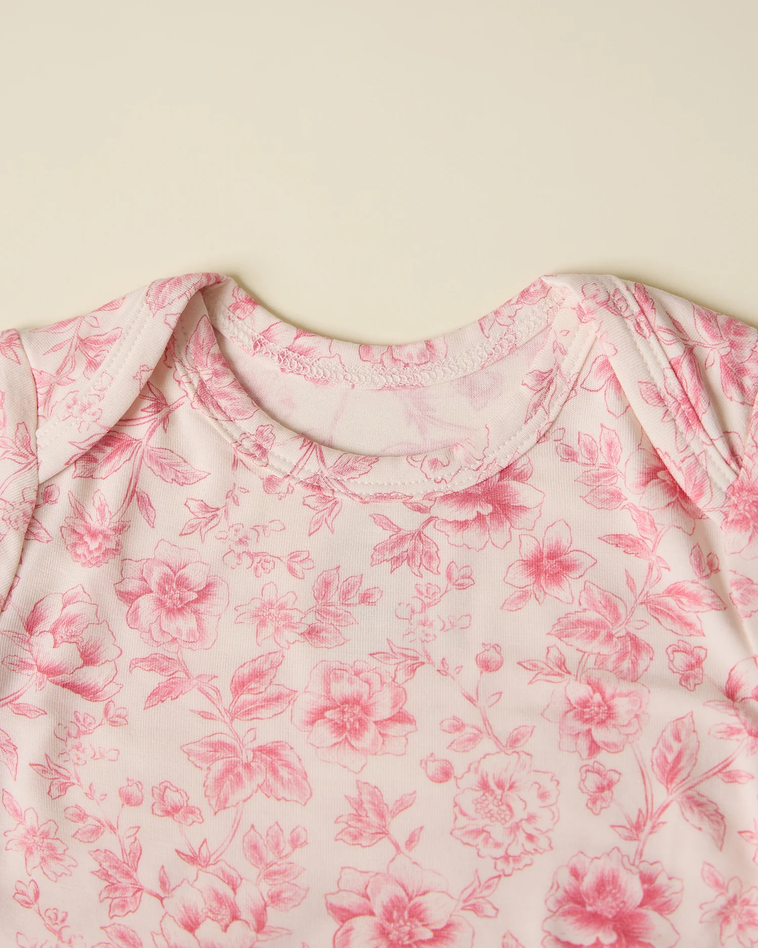 Bamboo Knotted Baby Gown & Hat | Pink Toile - Image 3