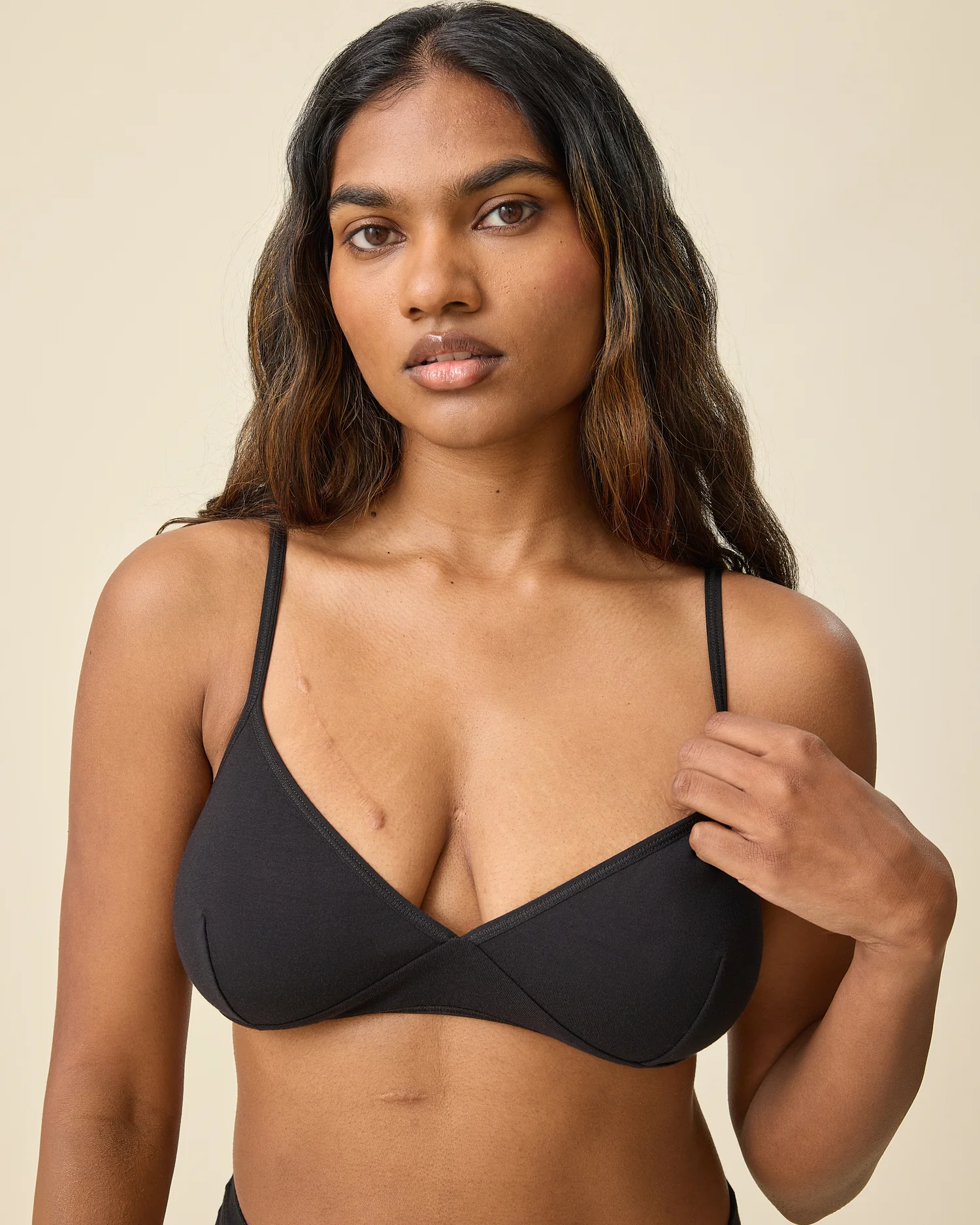 Every Stage Triangle Bralette | Black - Image 3