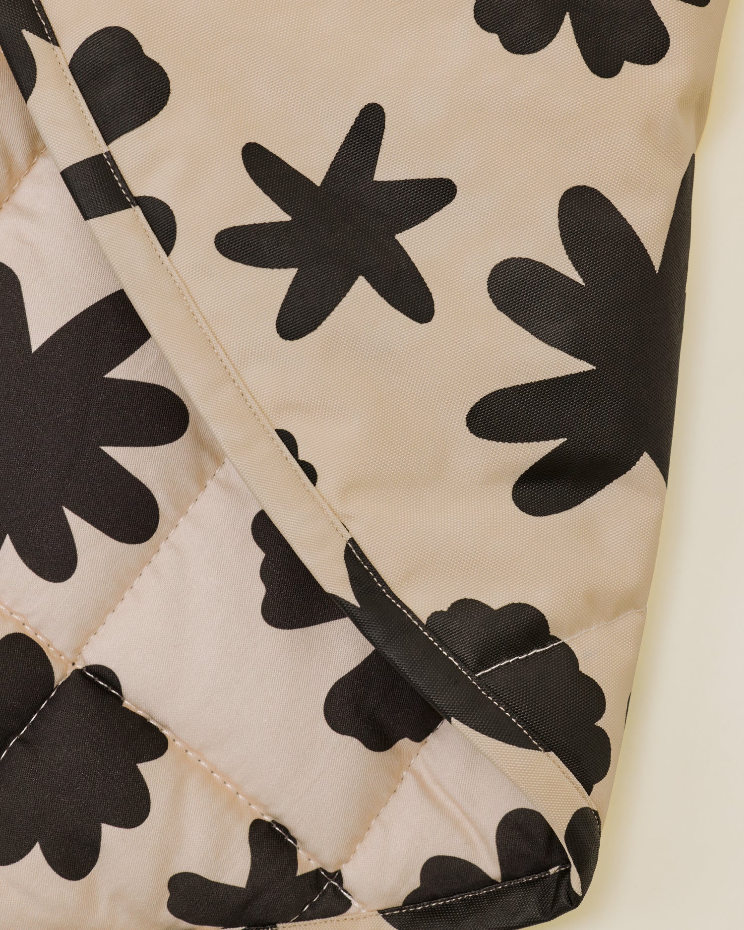 Inside/Outside Play Mat | Cream Chamomiles - Image 6