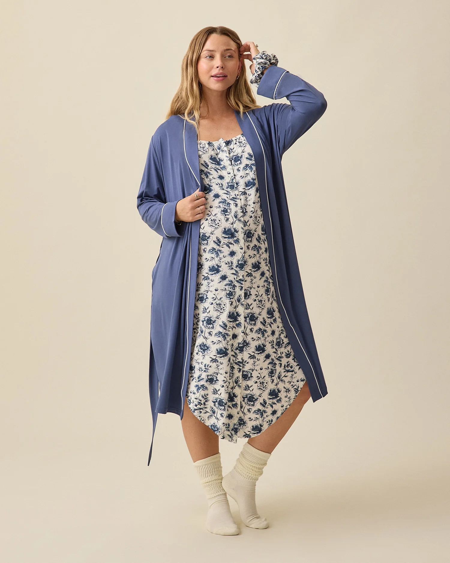 Ruffle Strap Labor & Delivery Gown | Navy Toile - Image 7