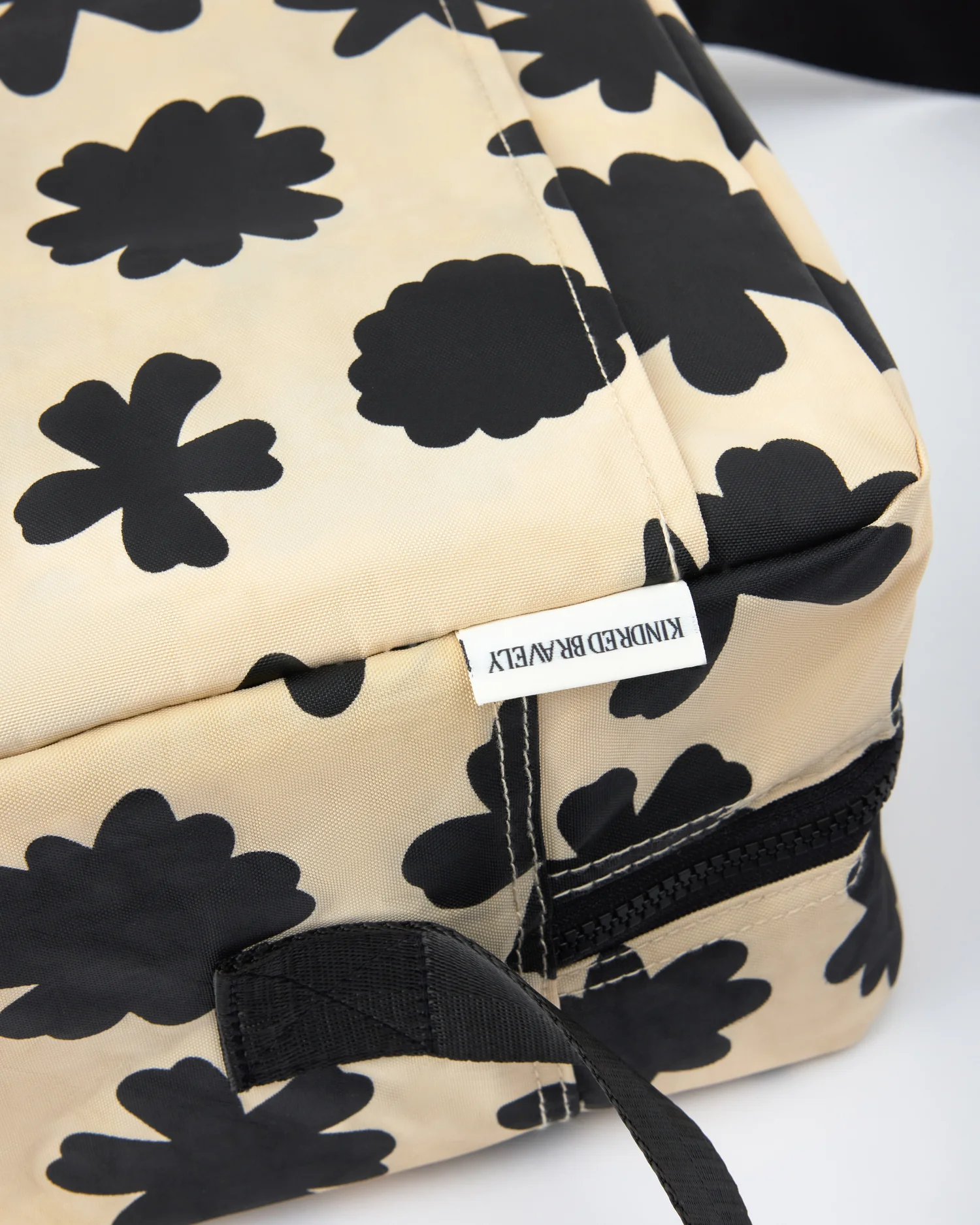 Jumbo Cooler Bag | Cream Chamomiles - Image 4