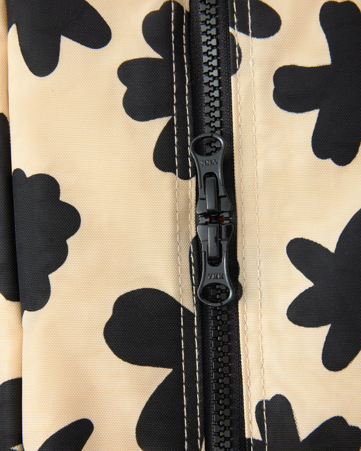 Jumbo Cooler Bag | Cream Chamomiles - Image 5